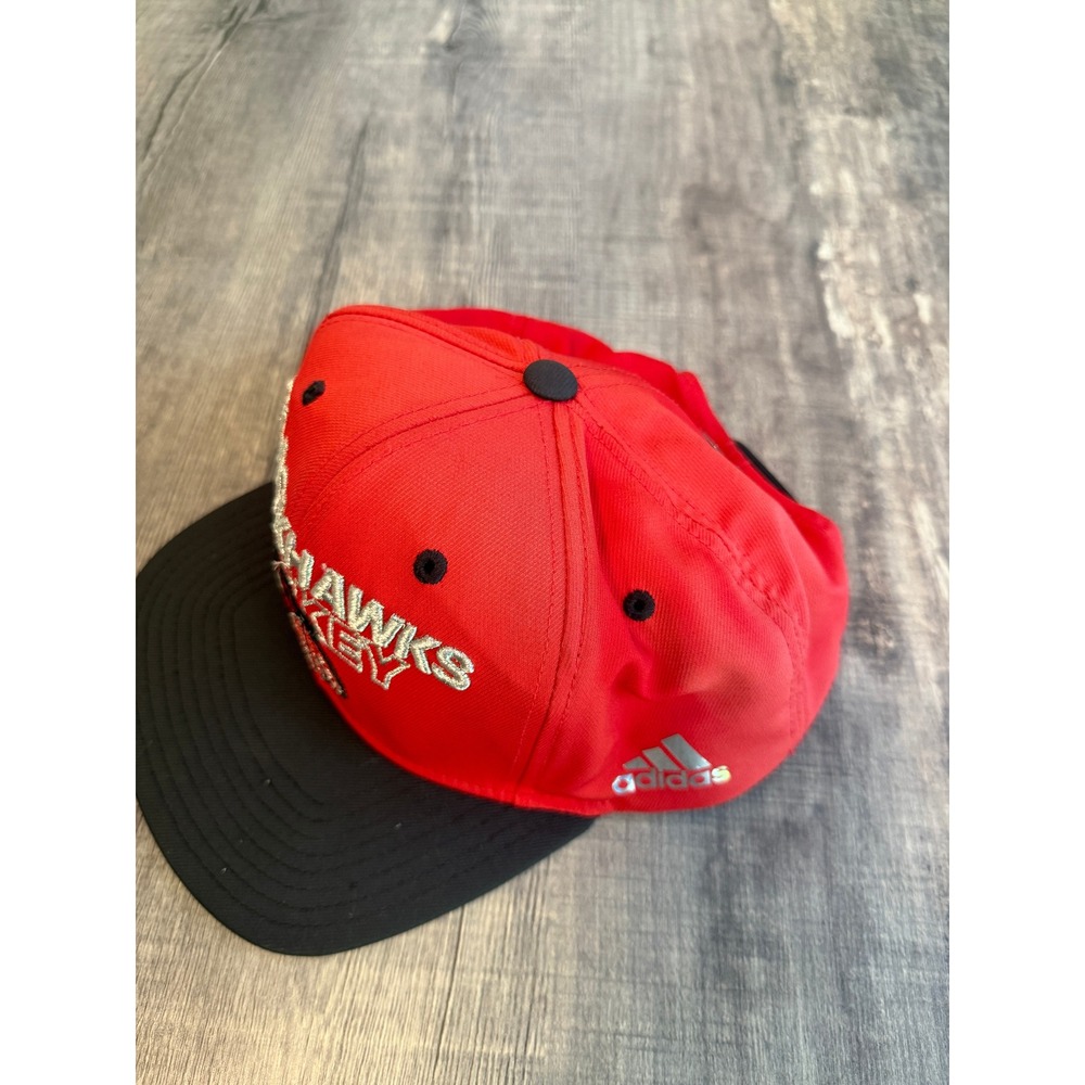Adidas Chicago Blackhawks NHL 100th Anniversary Snapback Hat Red Black 720VZ - Picture 6 of 9